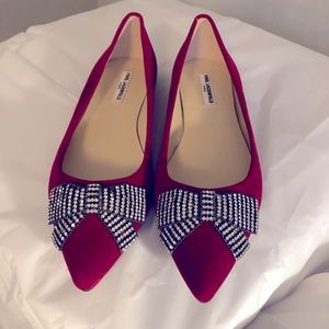 KARL LAGERFELD PARIS RED VELVET RHINESTONE BOW FLATS